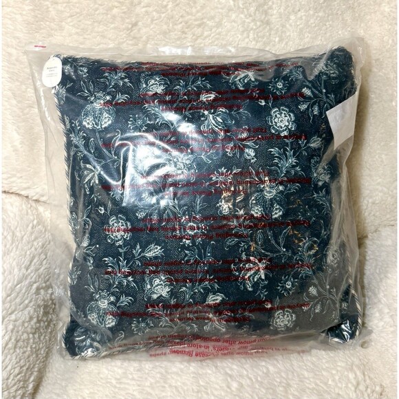 Threshold Studio McGee Square Pillow Navy Allover Floral Throw Cushion NEW - Picture 6 of 8